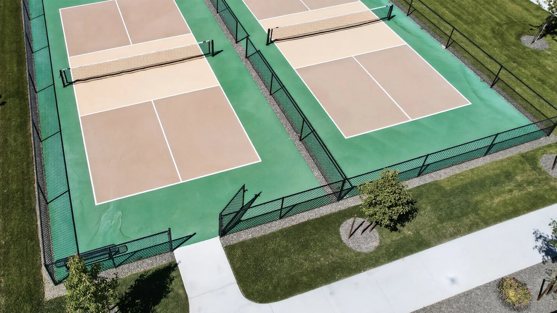 Pickleball Court in Jayhawk Creek