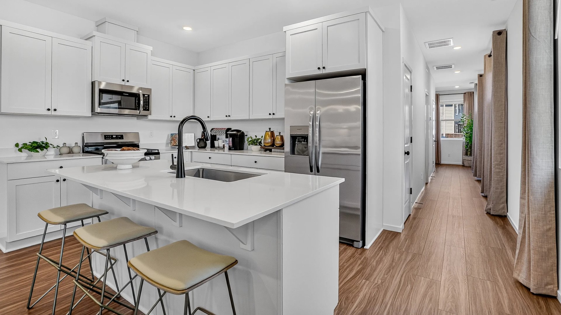 kitchen (Avery (Kitchen) in Hearth)