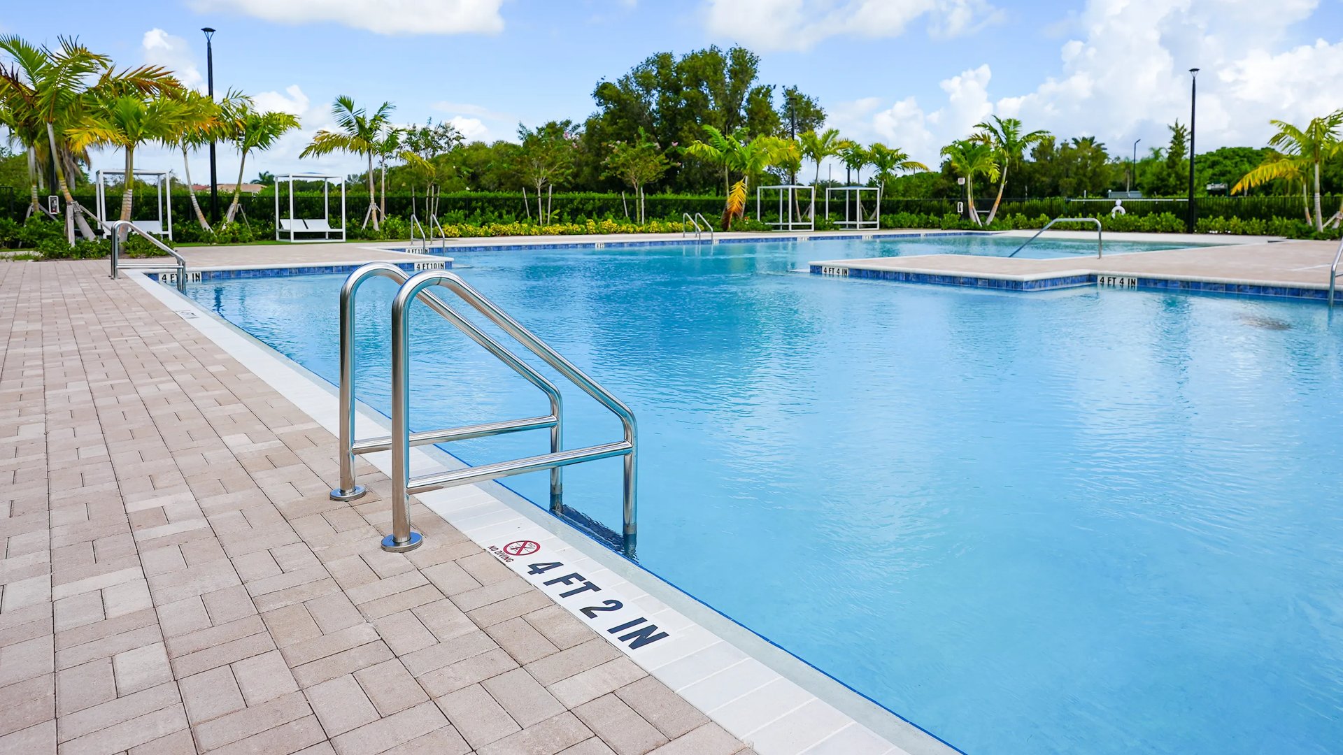 Swimming Pool in Altamira