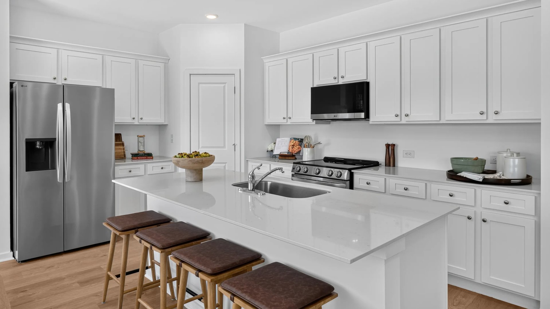 Kitchen corner angle (Asheville (Kitchen) in Magnolia Terrace)
