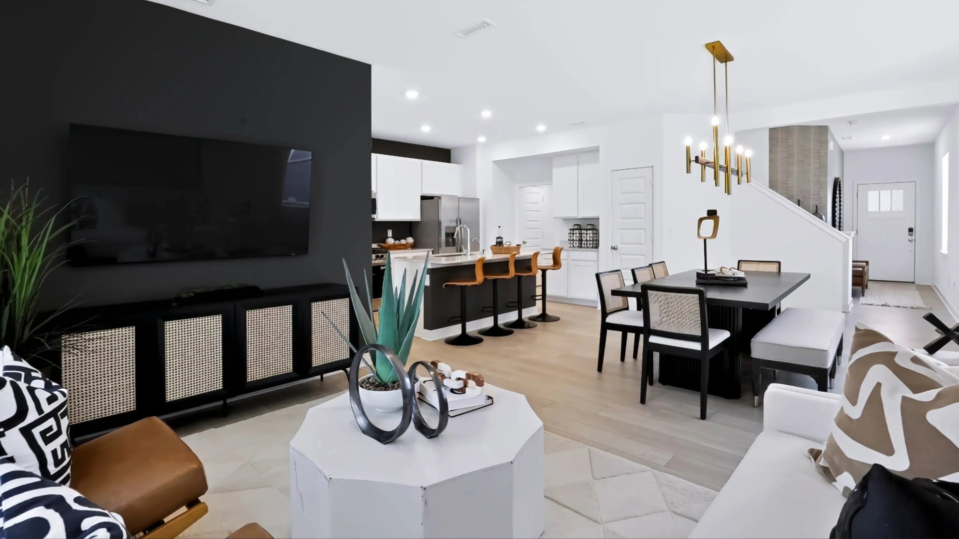 Ashton Village Duplex photo 2