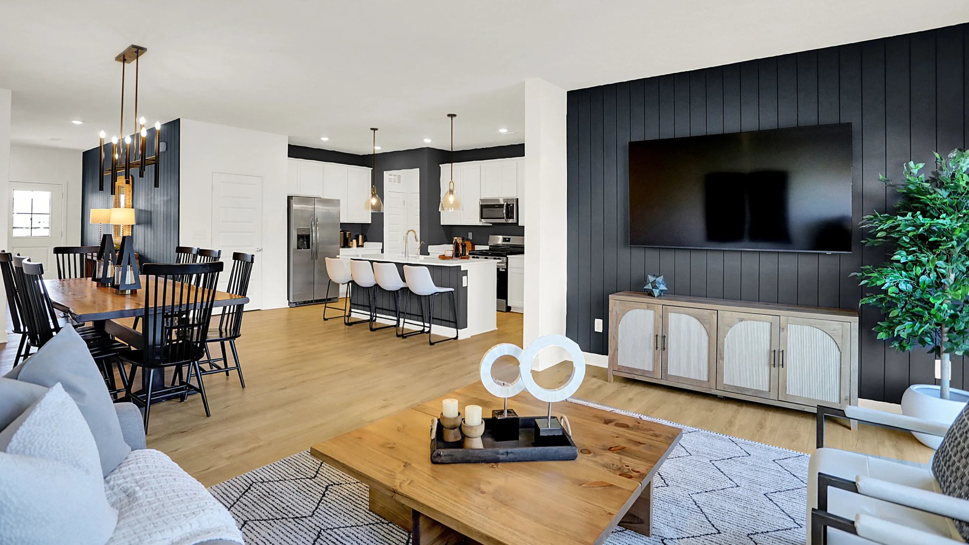 Spacious Great Room
